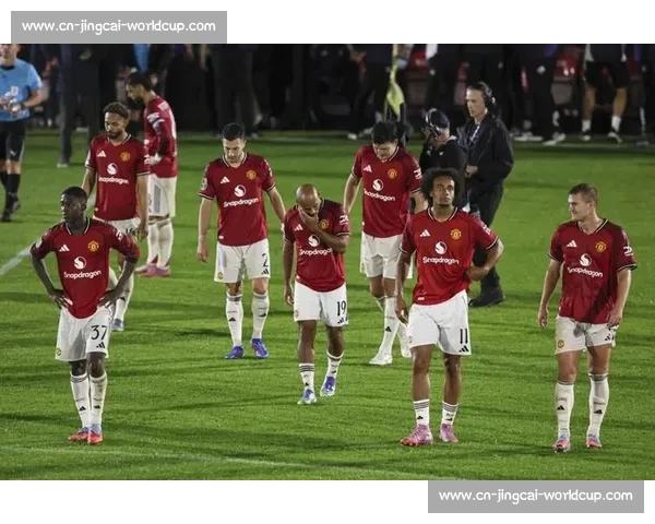 裁判视角直击！奥利塞奔袭半场破曼联，顶级速度震撼全场