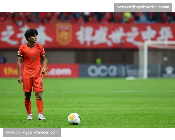 夜游上海恩怨升级！蒯纪闻放话：踢完这场再论出征资格