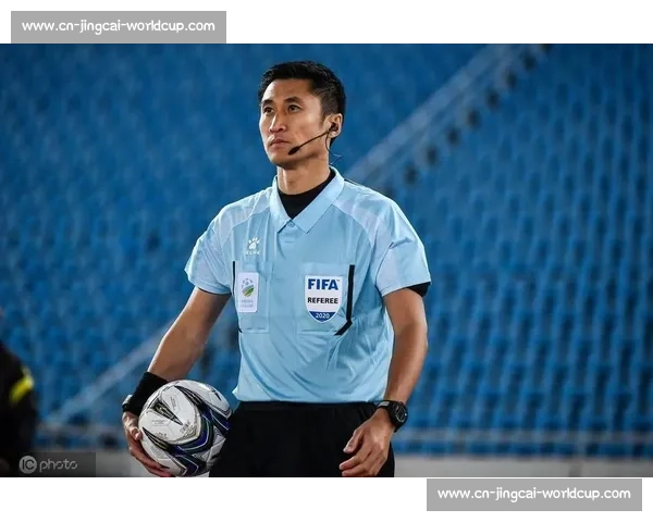 瓜帅女儿现场见证父亲与马宁争执，英超最美星二代身材吸睛